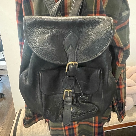Johnson Leathers San Francisco black leather backpack/bag. - Picture 2 of 5